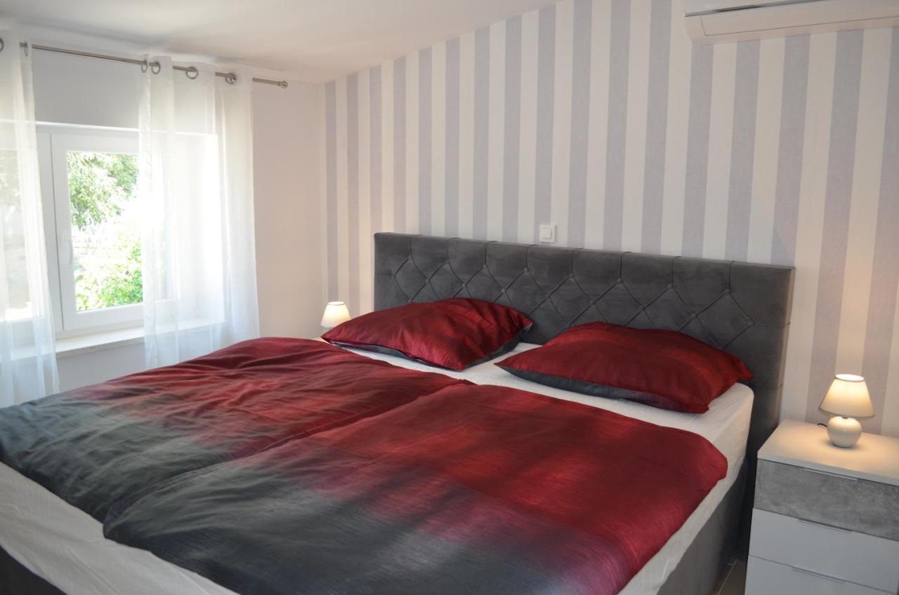 Apartments Korina Crikvenica Eksteriør billede