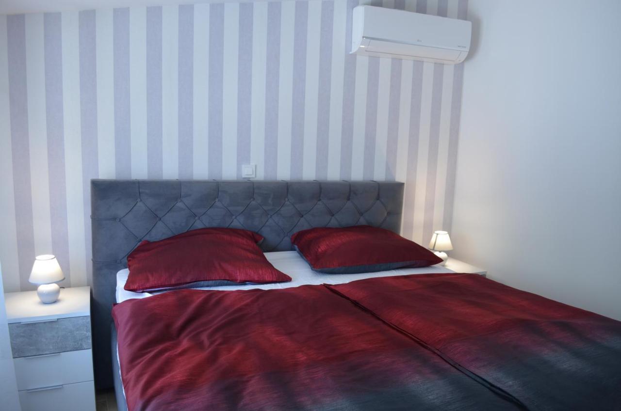 Apartments Korina Crikvenica Eksteriør billede